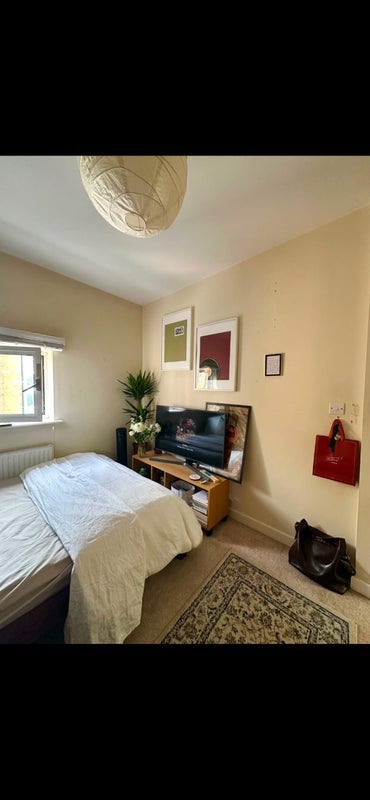 Room Hertford Road in Greater London