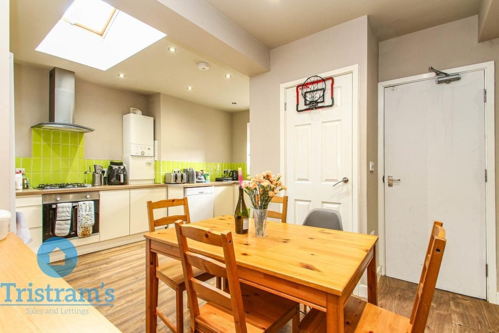 Room Pelham Crescent in Nottingham