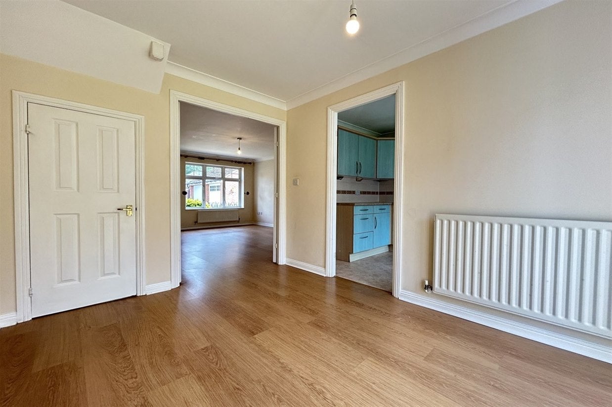 House Sims Close in Basingstoke and Deane