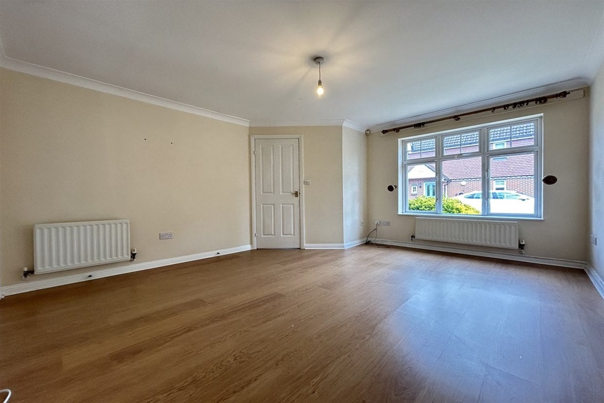 House Sims Close in Basingstoke and Deane