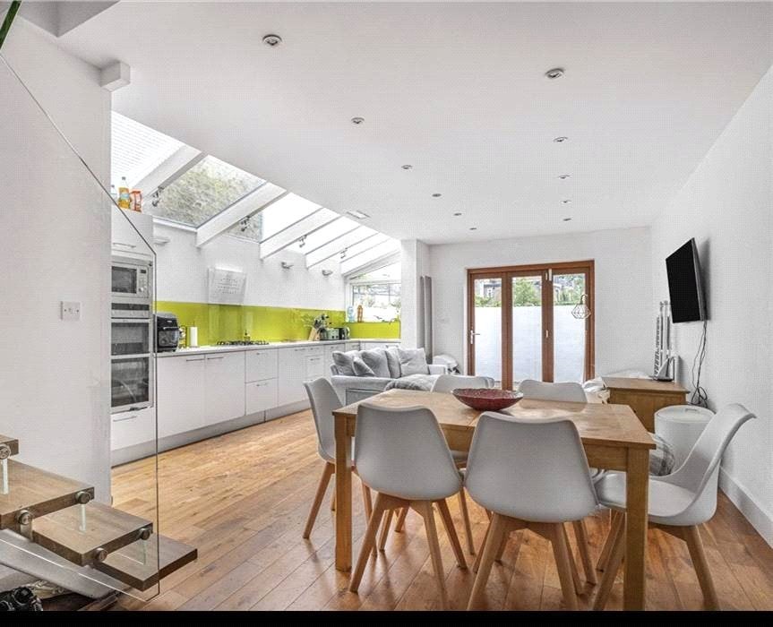 Flat Brook Drive in Greater London