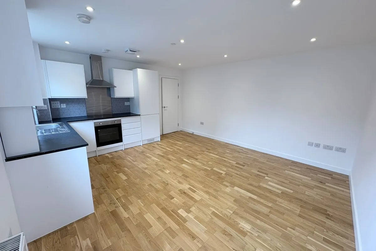Flat Upperton Road in Eastbourne