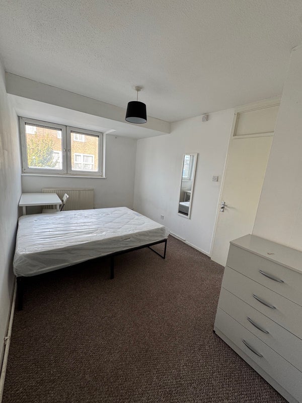Room Church Road in Greater London