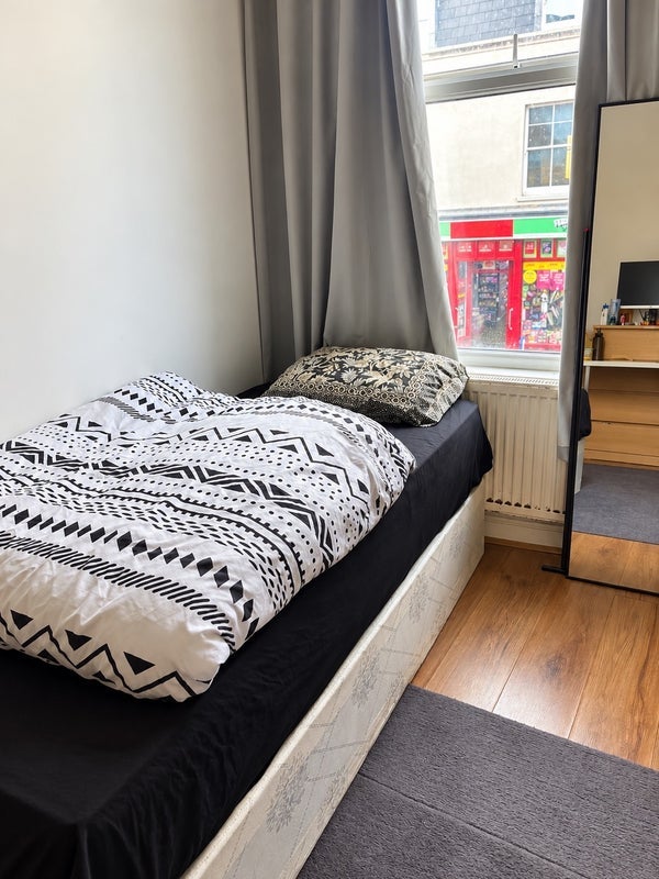 Room Stoke Newington Church Street in Greater London