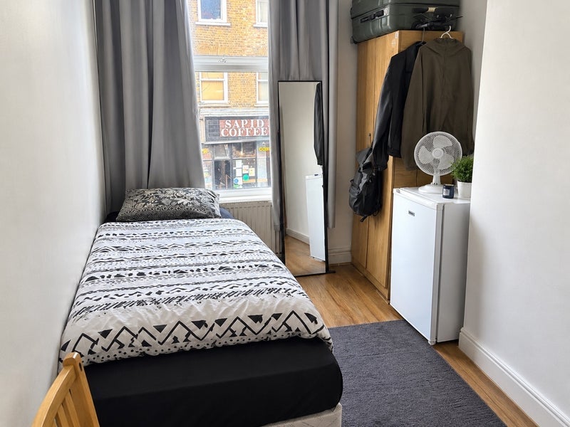 Room Stoke Newington Church Street in Greater London