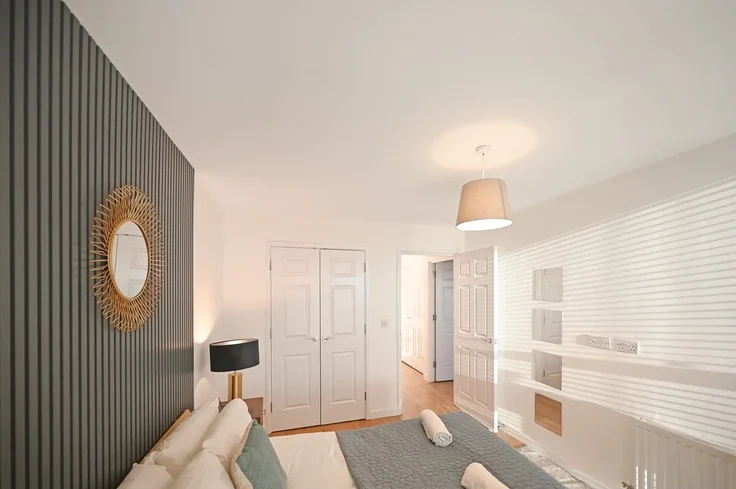 Flat Mortimer Square in Milton Keynes