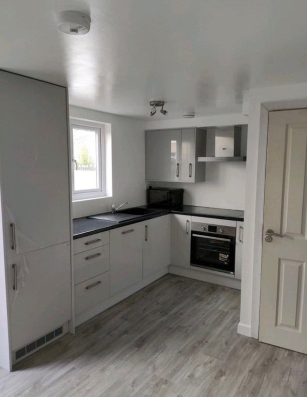 Room Willrose Crescent in Greater London