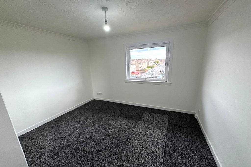 Flat Dale Court in Wishaw