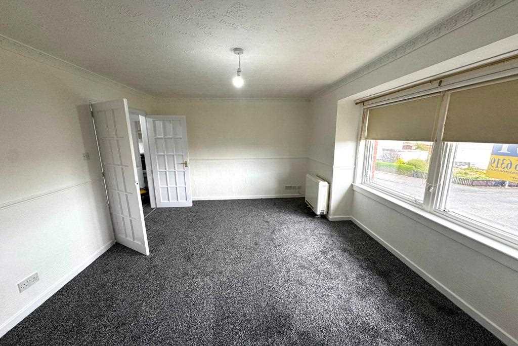 Flat Dale Court in Wishaw