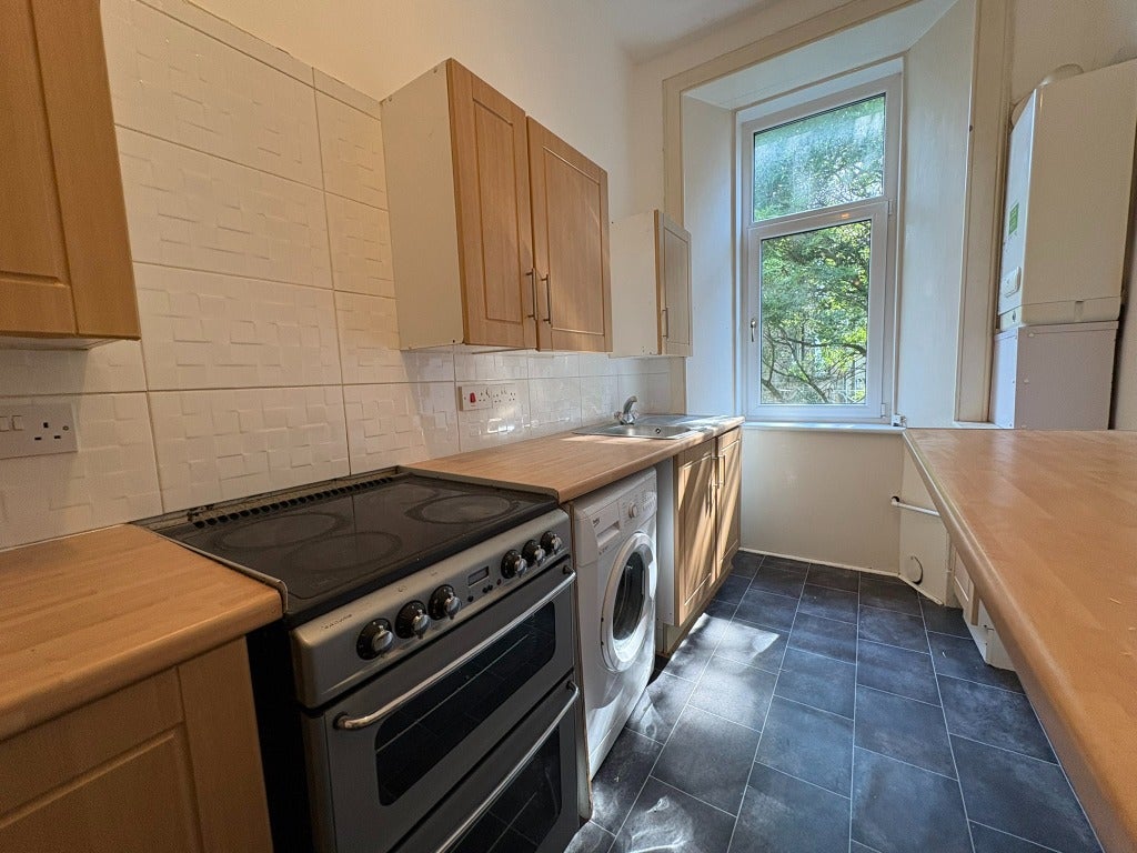 Flat Greenock Road in Paisley