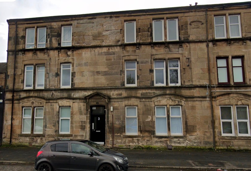 Flat Greenock Road in Paisley