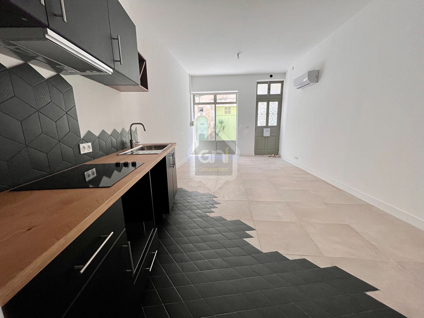Flat Rue du Refuge in Arles