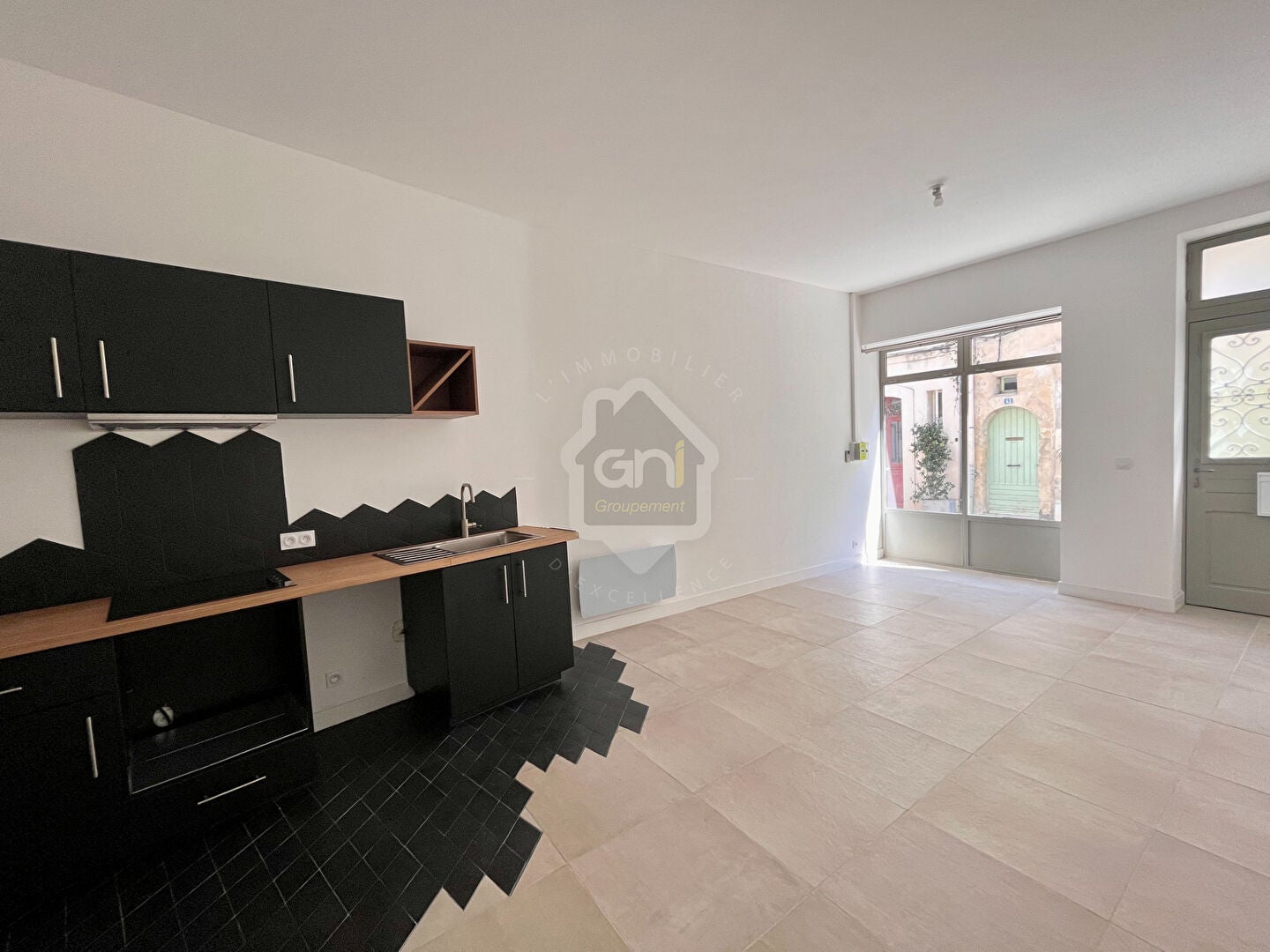 Flat Rue du Refuge in Arles