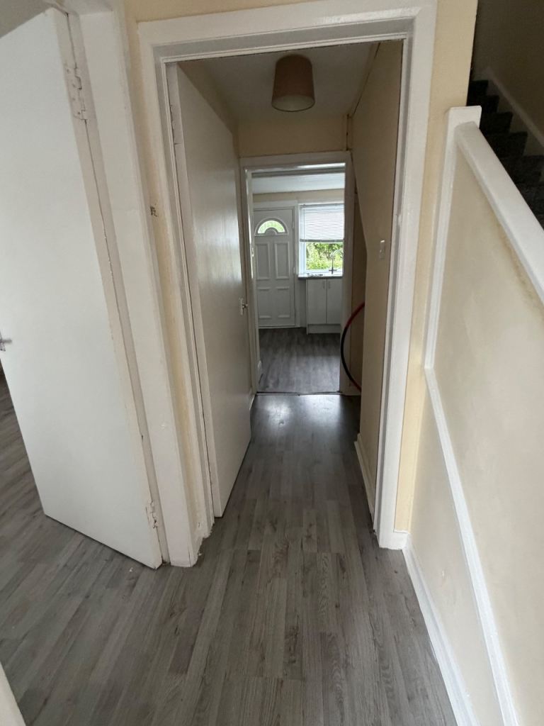 House Loadingbank Court in Kilbirnie