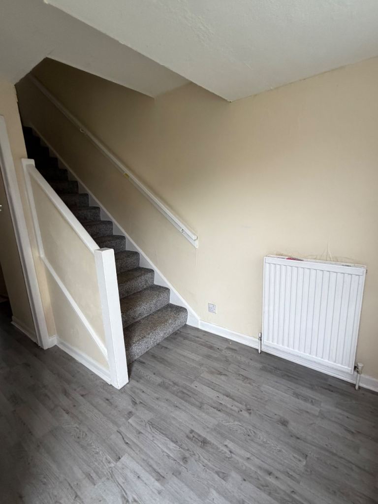 House Loadingbank Court in Kilbirnie