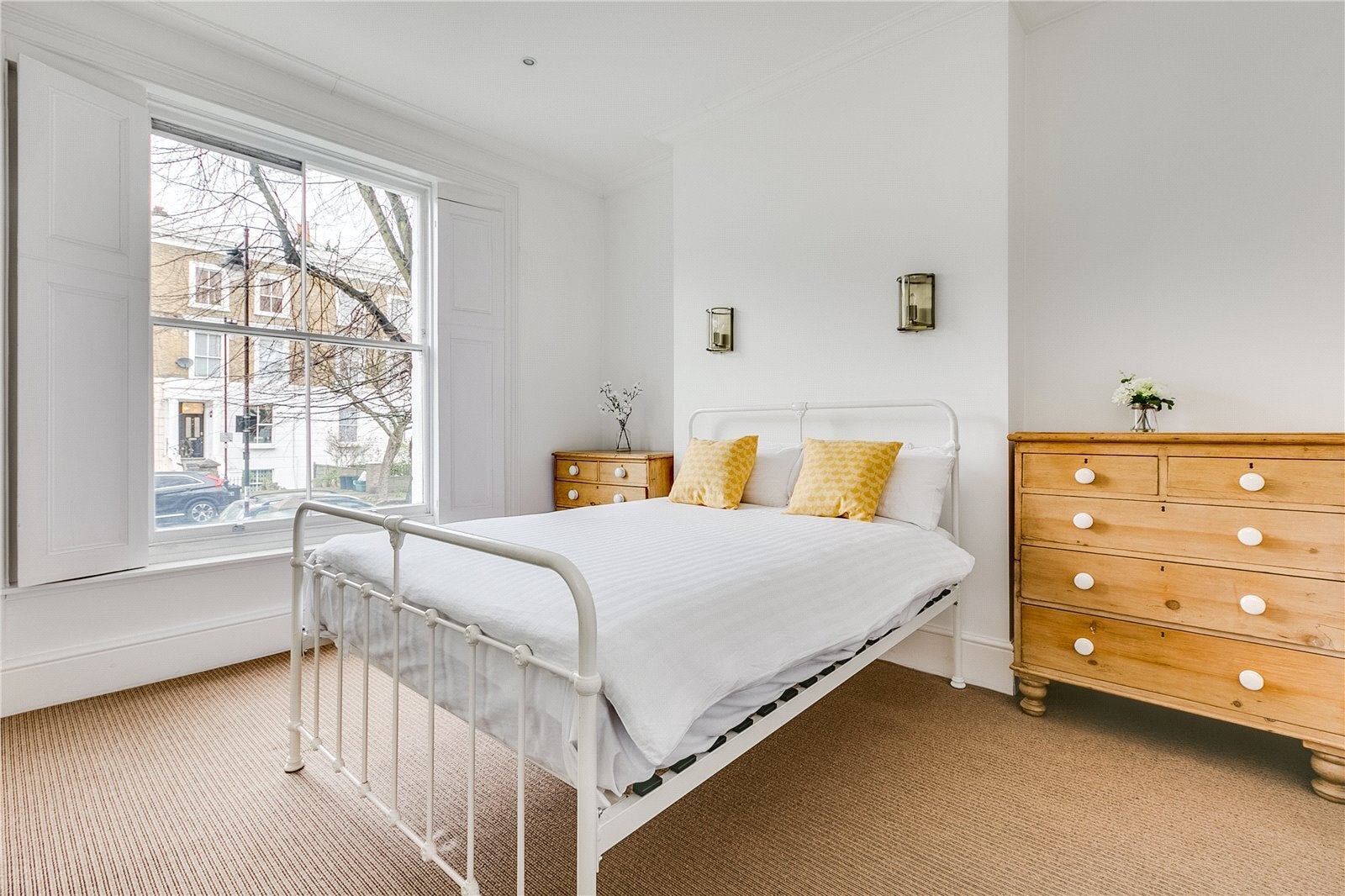 Flat Elizabeth Avenue in Greater London
