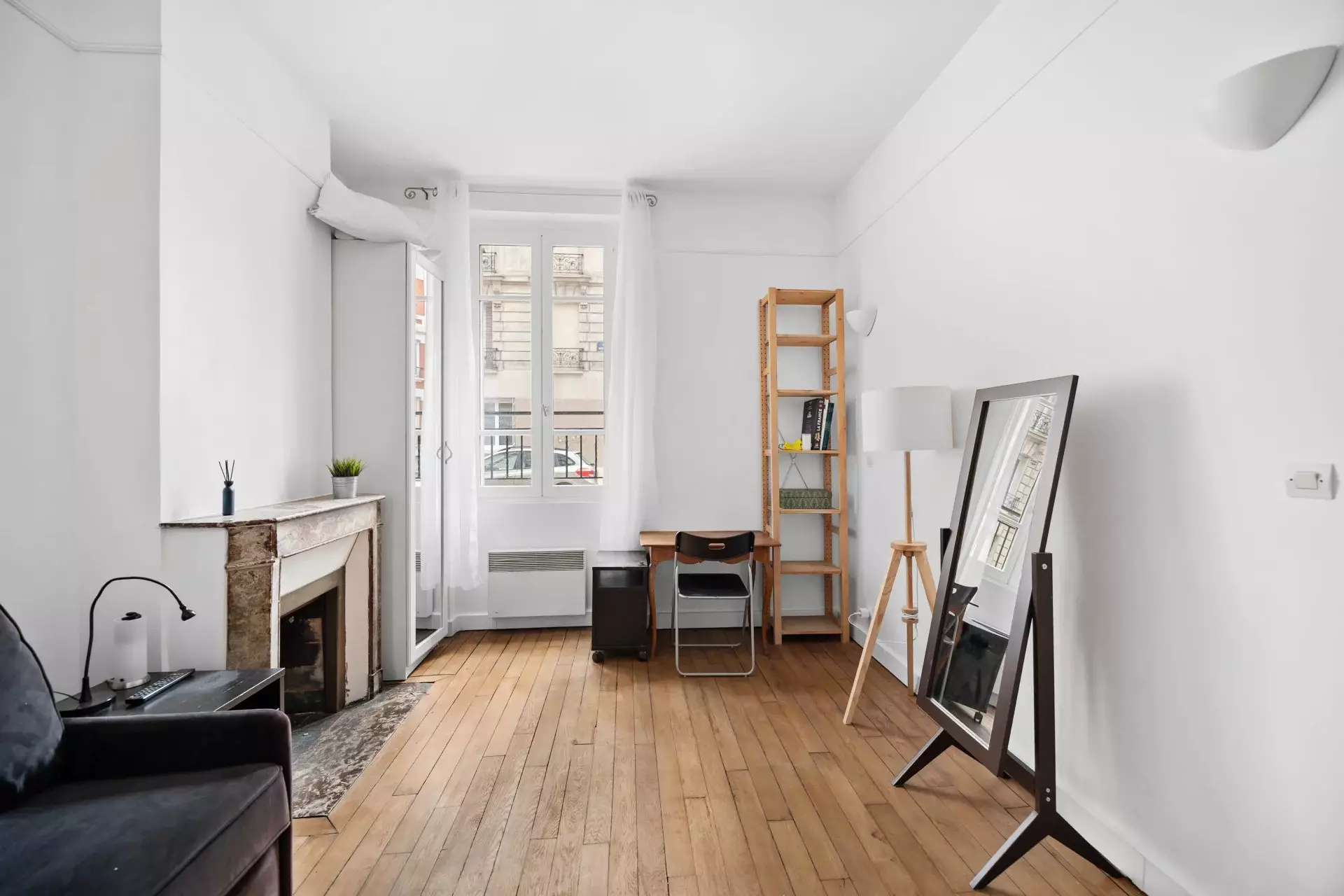 Flat Rue du Moulin Vert in Paris