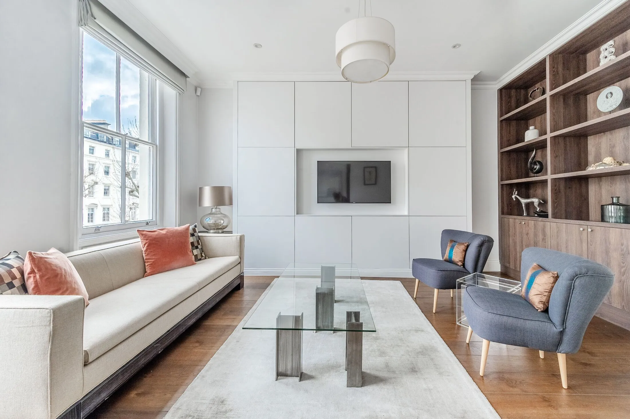 Flat Stanhope Mews East in Greater London