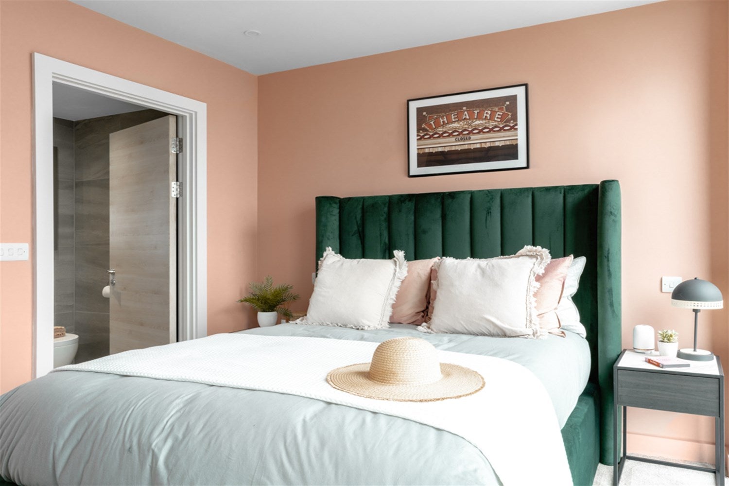 Flat Wilnecote Lane in Tamworth