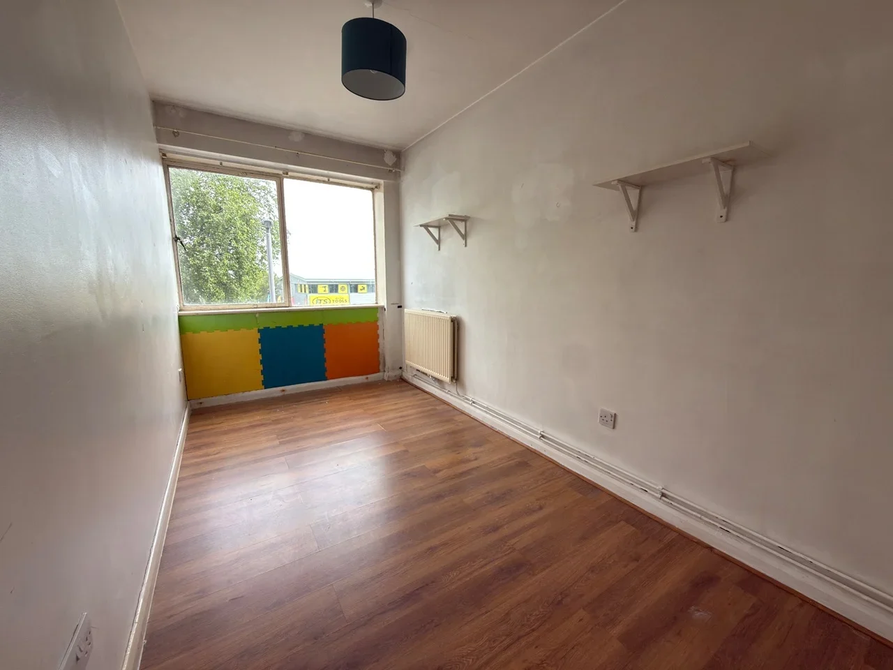 Flat Dallow Road in Luton
