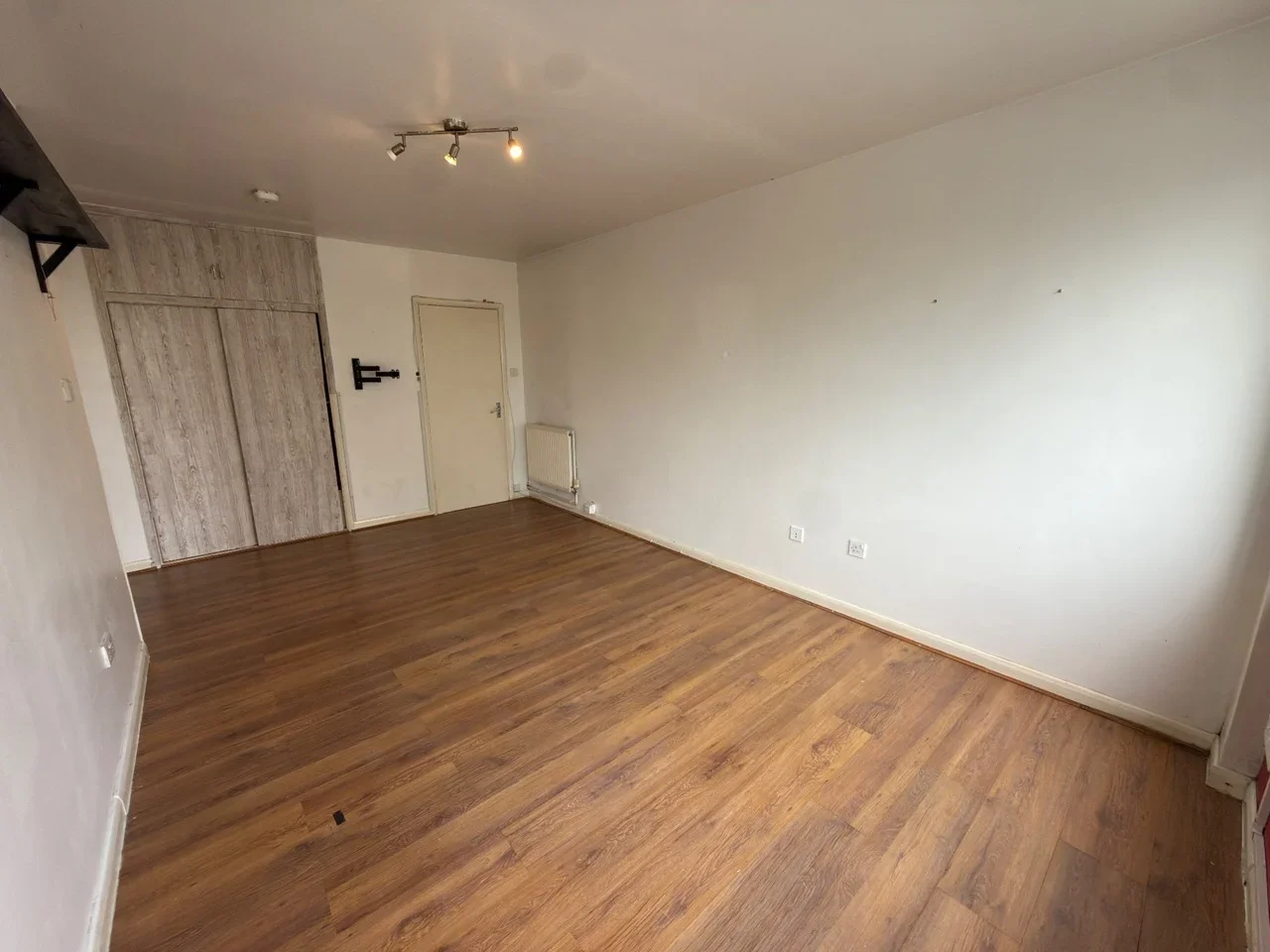 Flat Dallow Road in Luton