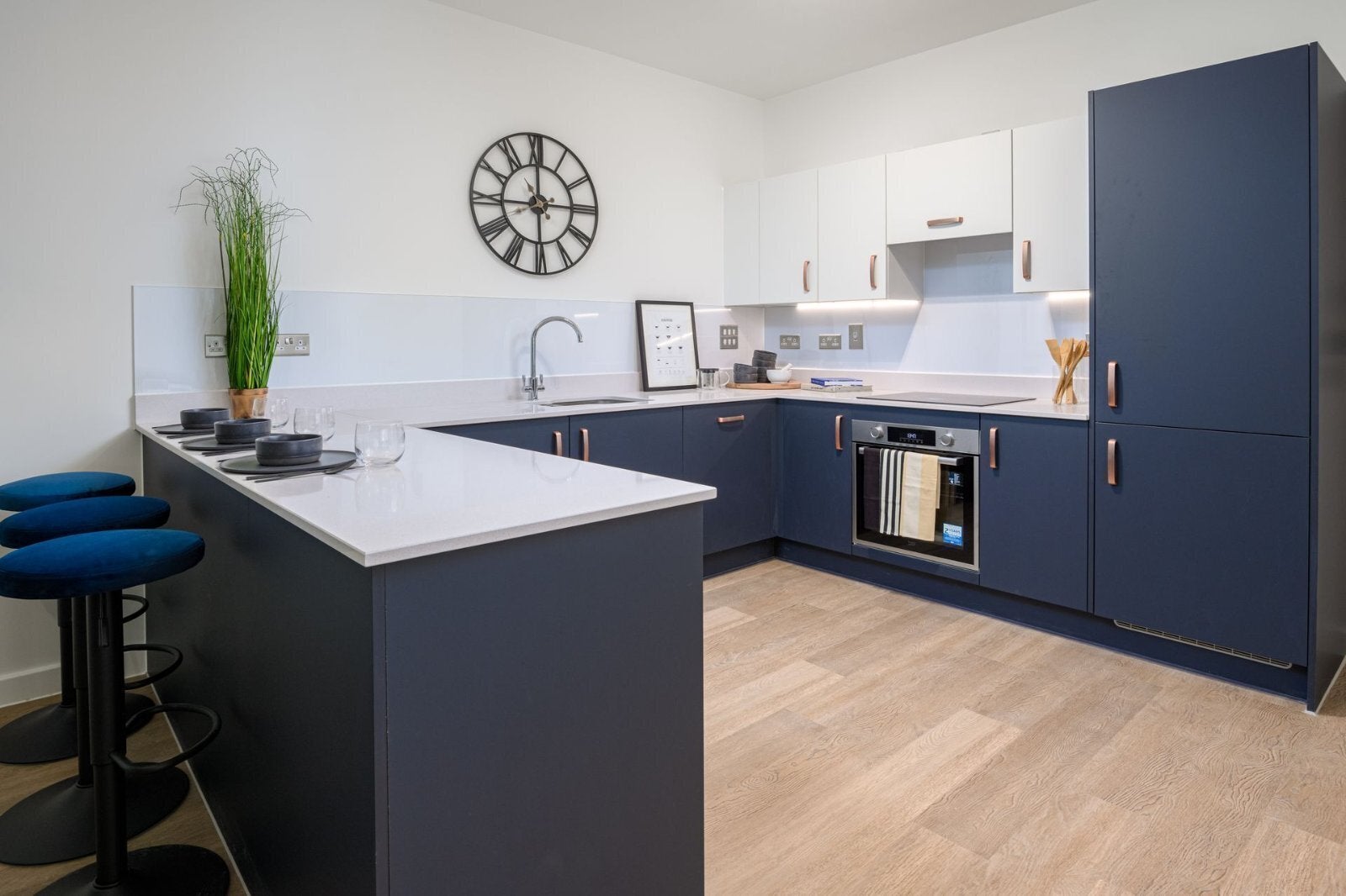 Flat Millers Close in Elmbridge
