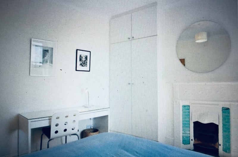 Room Bowes Road in Greater London