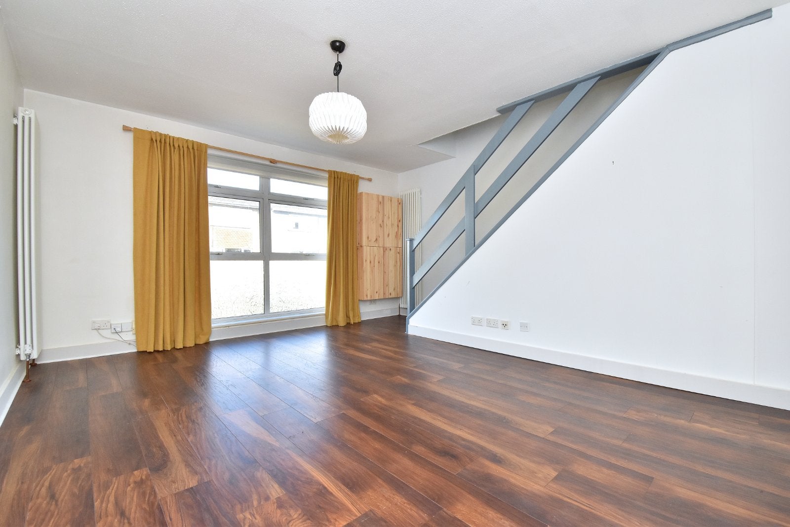 Flat Queenswood Road in Greater London