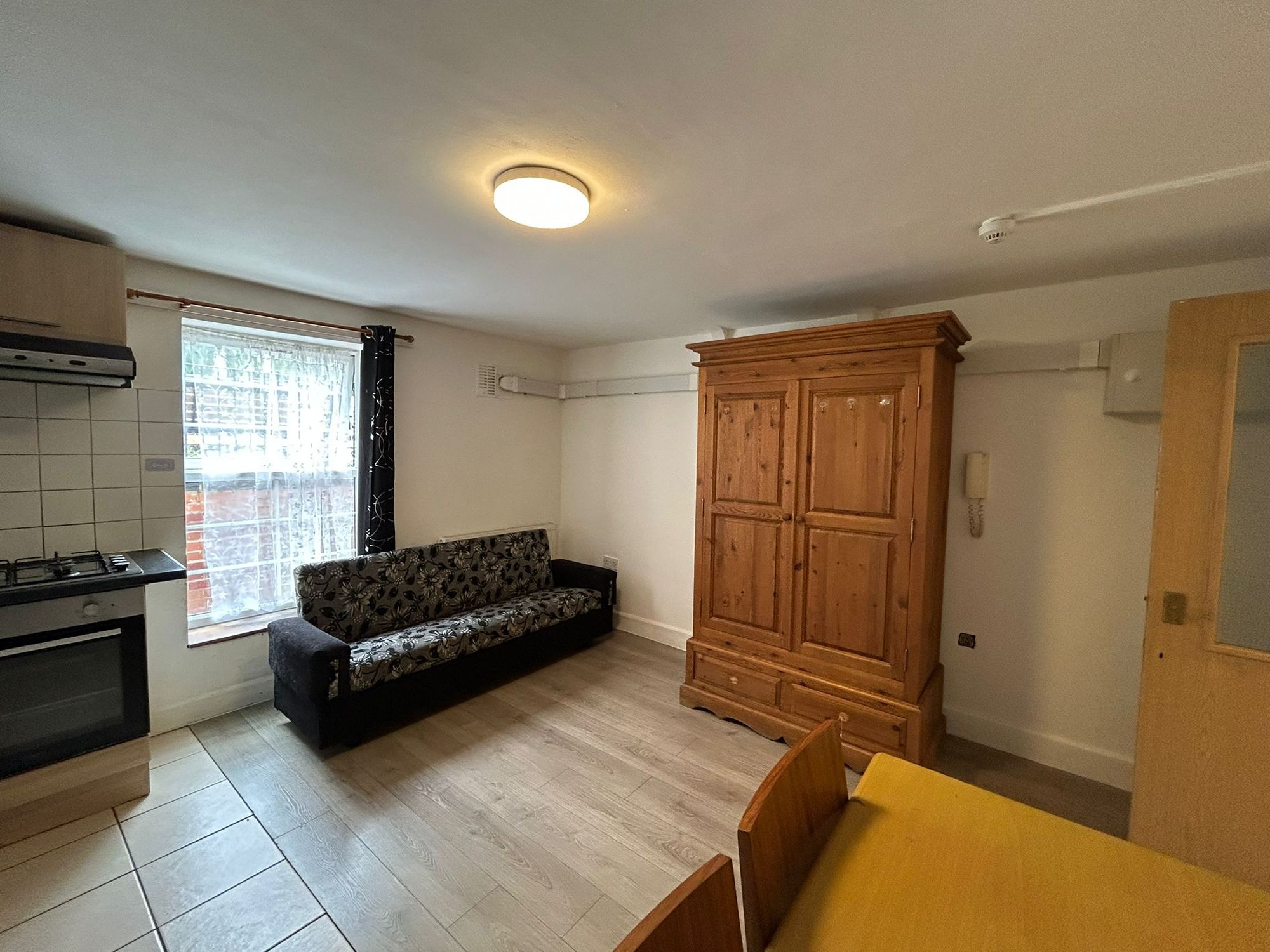 Flat Romford Road in Greater London