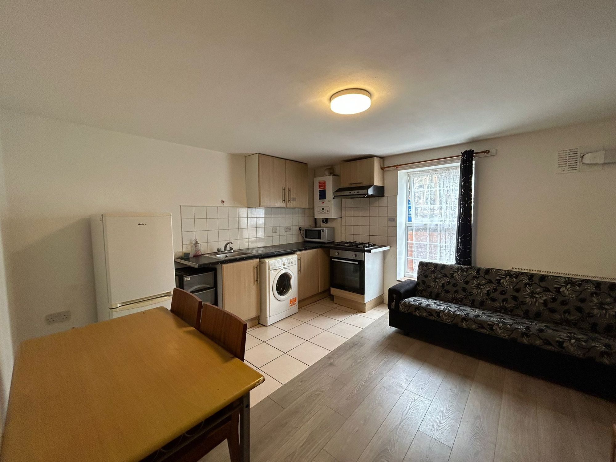 Flat Romford Road in Greater London