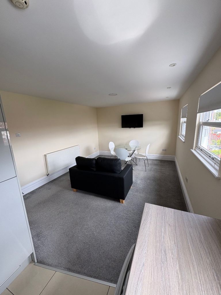 Flat Aigburth Vale in Liverpool