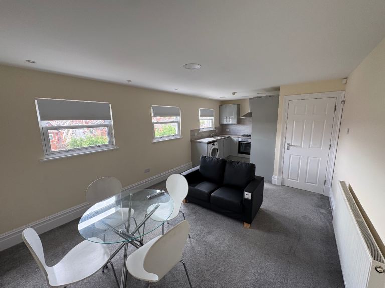 Flat Aigburth Vale in Liverpool