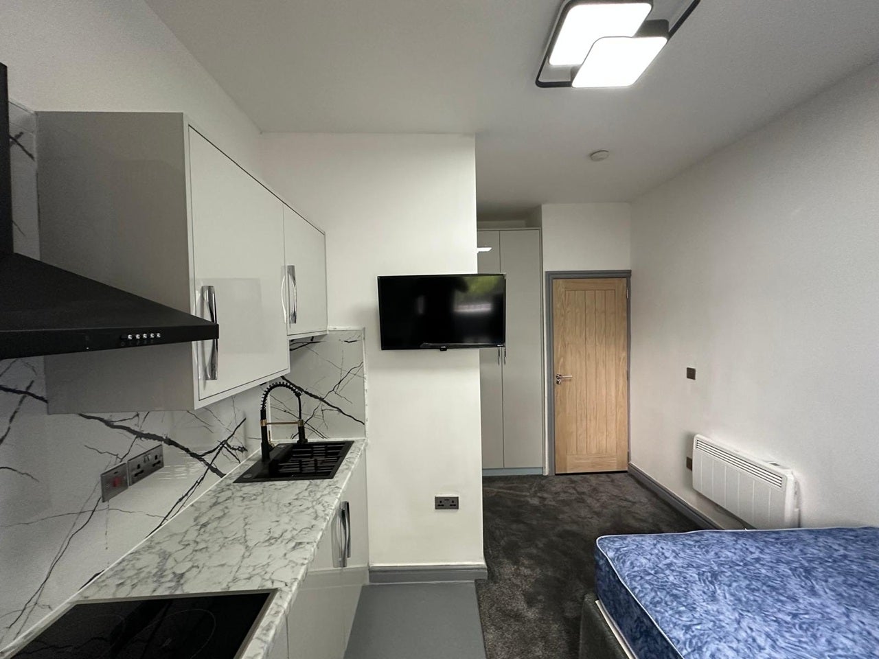Flat Kennerley Road in Bramhall
