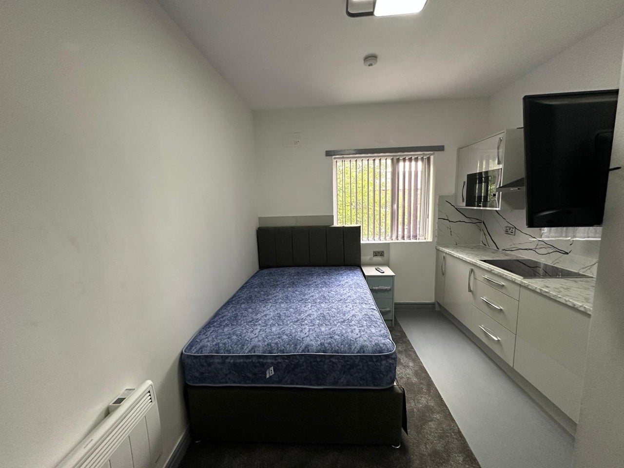 Flat Kennerley Road in Bramhall
