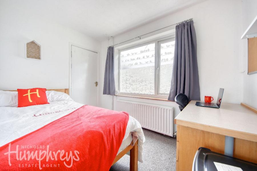 Room Tunstall Road in Canterbury