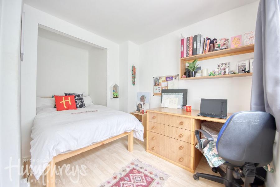Room Tunstall Road in Canterbury