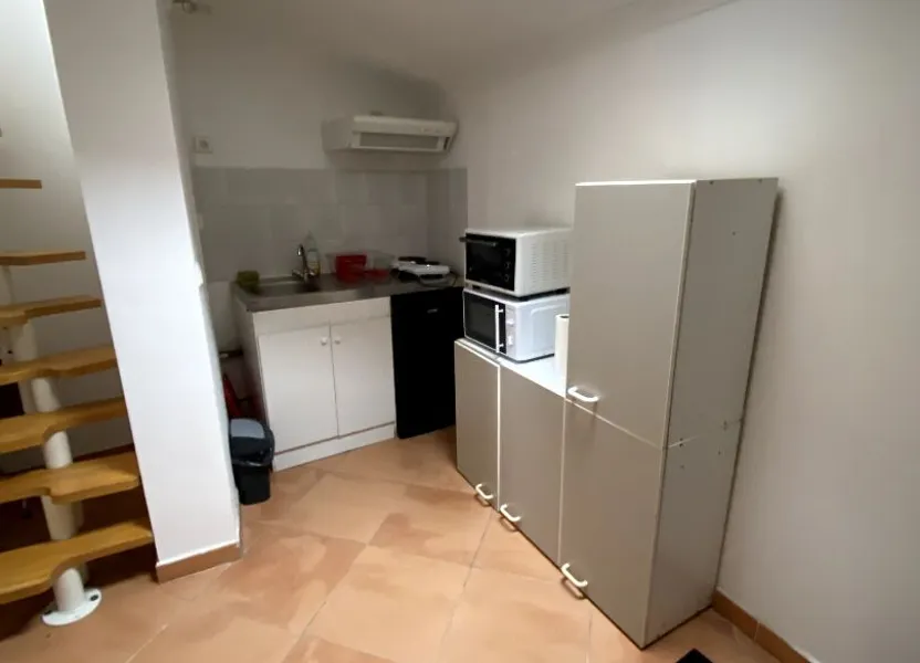 Appartement Rue Fresque à Nîmes