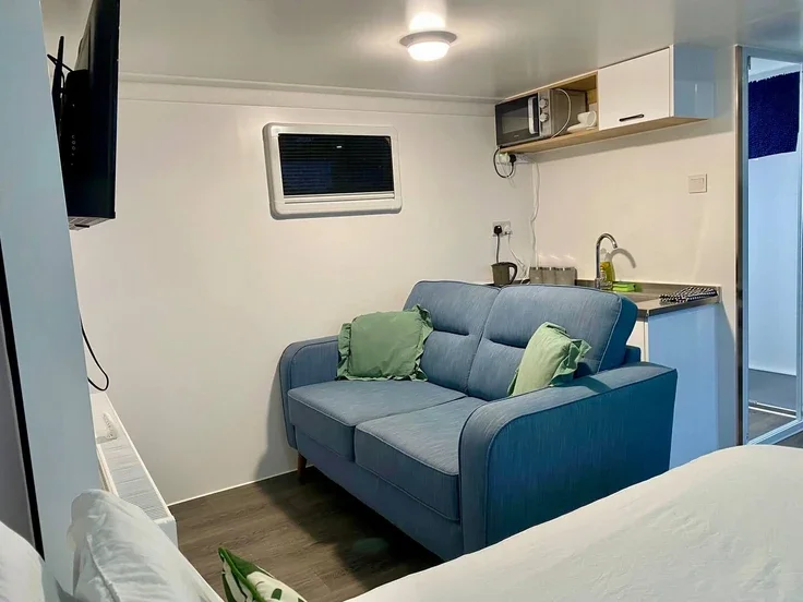 Room Ballyrogan Road in Causeway Coast and Glens District