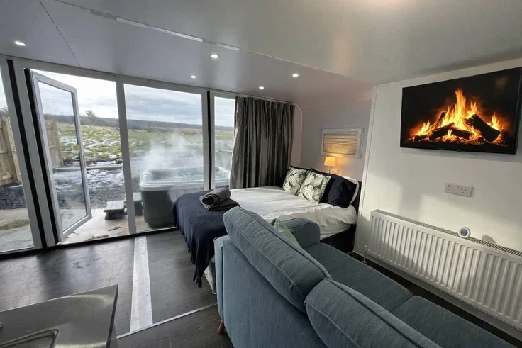 Room Ballyrogan Road in Causeway Coast and Glens District