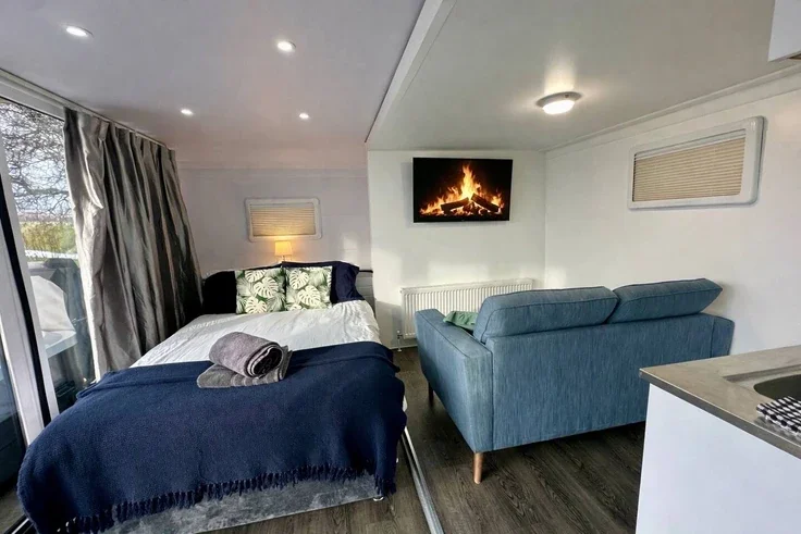 Room Ballyrogan Road in Causeway Coast and Glens District