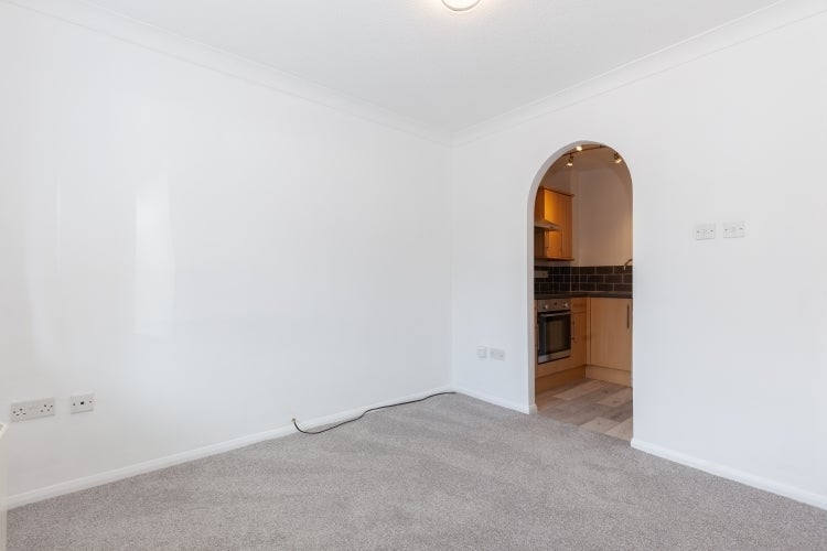 Flat Cameron Court in Cherwell District