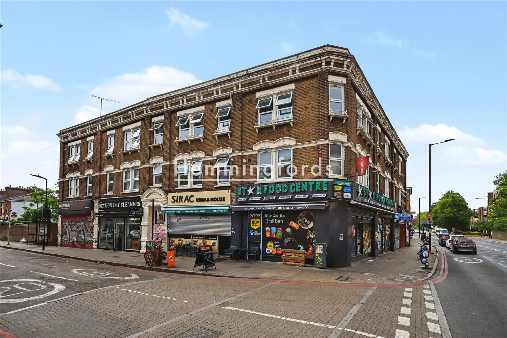 Flat Ickburgh Road in Greater London
