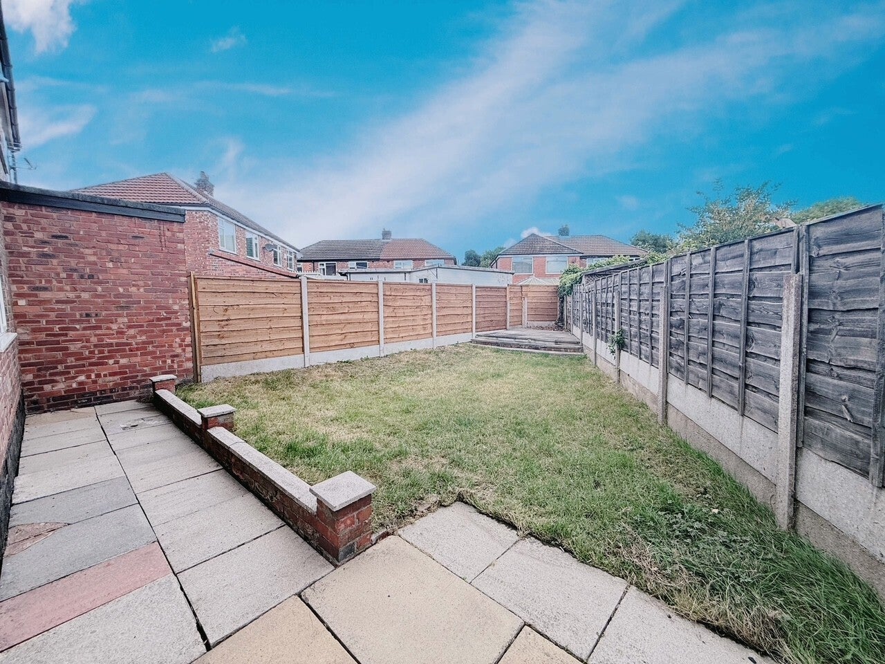 House Brookhead Drive in Cheadle