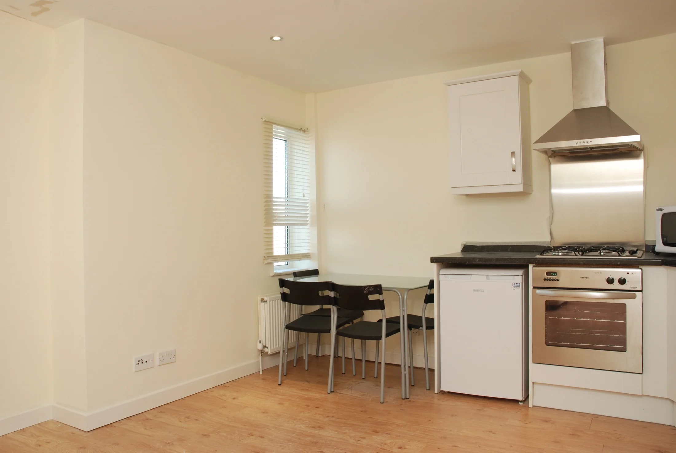 Flat Rayners Lane in Greater London