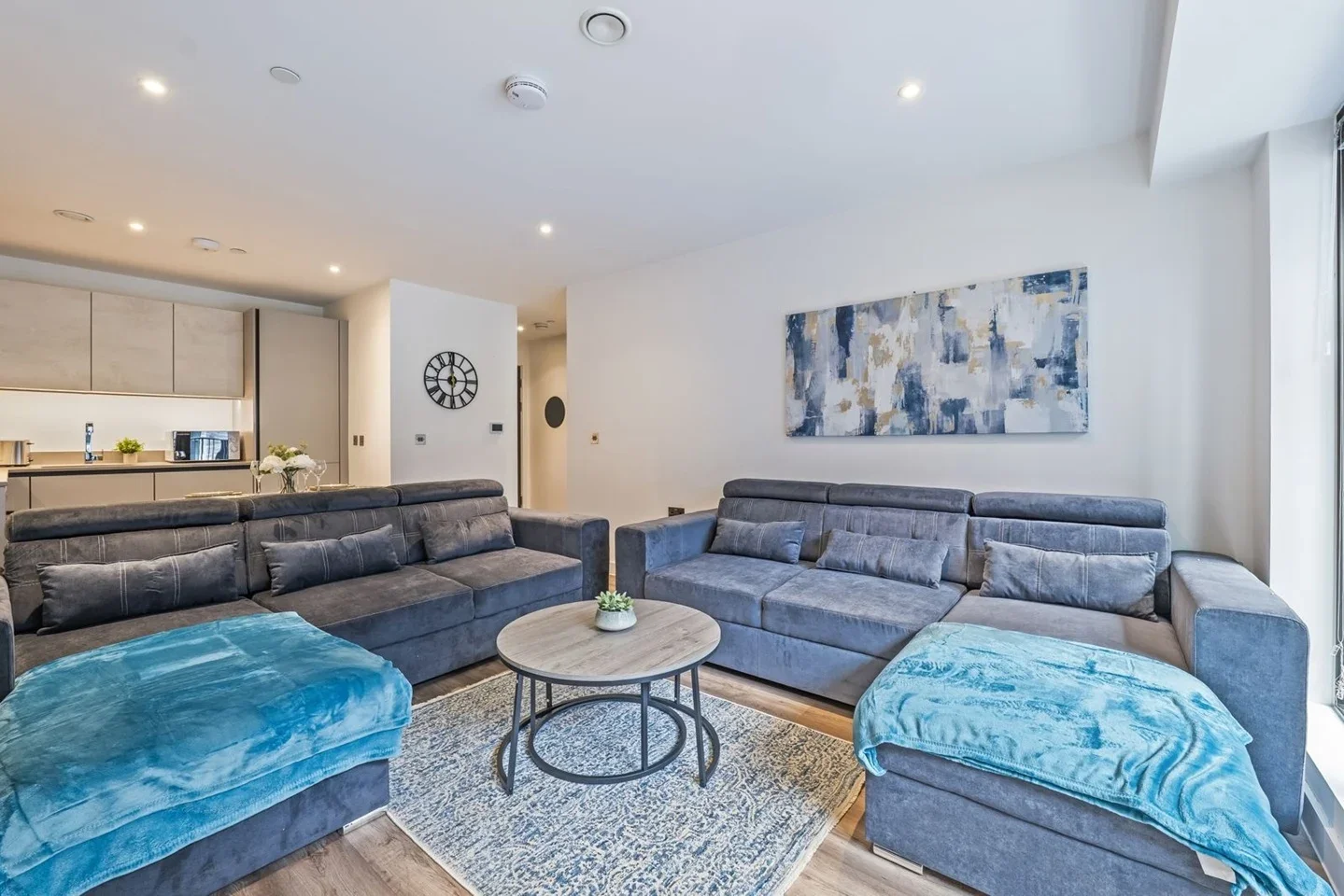 Flat Herschel Street in Slough