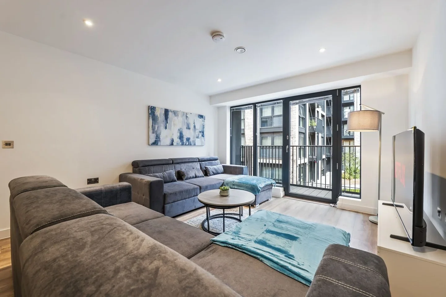 Flat Herschel Street in Slough