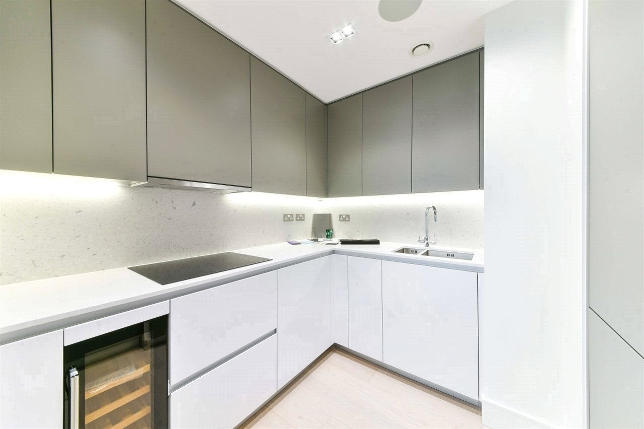 Flat Macclesfield Road in Greater London