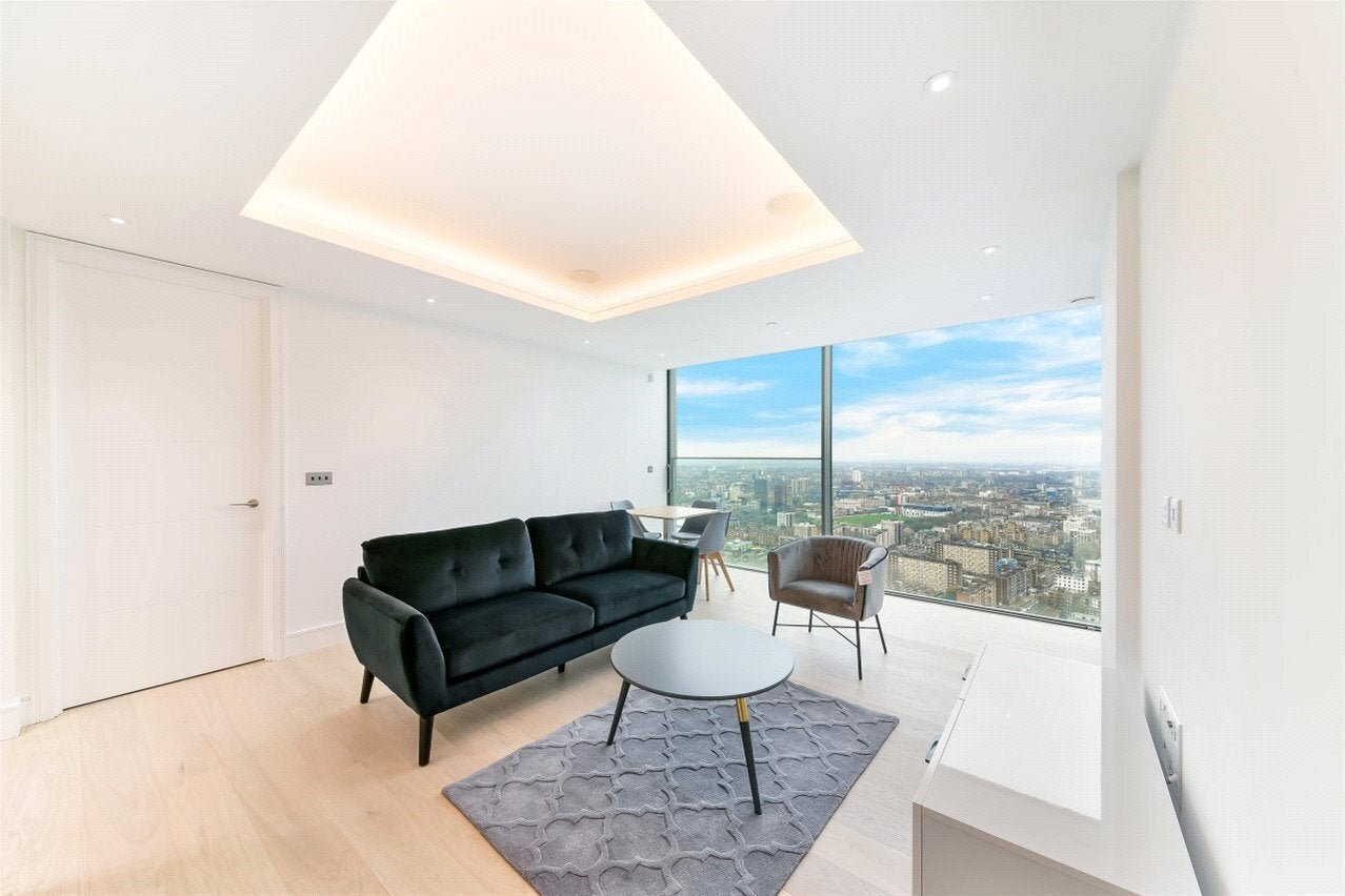 Flat Macclesfield Road in Greater London