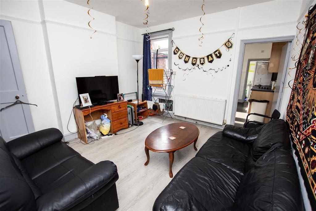 Flat Teignmouth Road in Birmingham