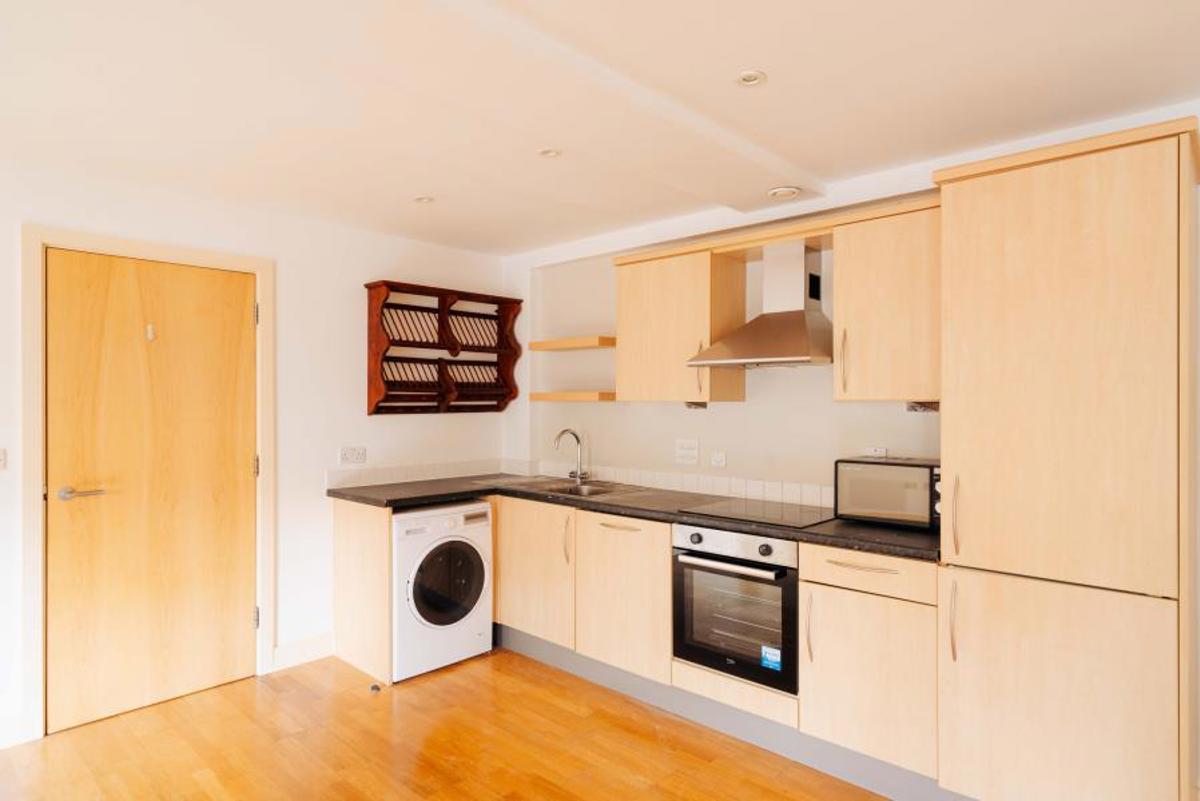 Flat Charles Street in Bristol